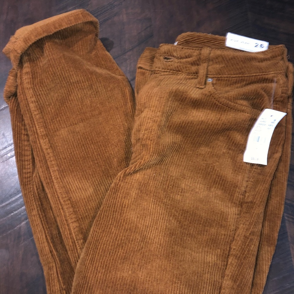 Courdaroy PacSun Mom Jeans in an Orange/Yellow